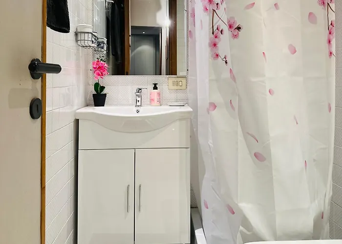 3 Minuti A Piedi Metro B Per Centro E Fl1 Fiumicino - La Casa Di Bubi Appartamento Roma